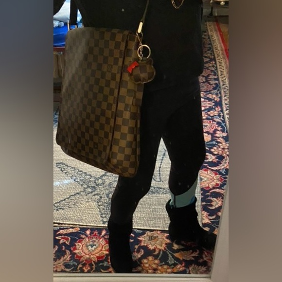 Louis Vuitton Damier Ebene Musette - Picture 10 of 16